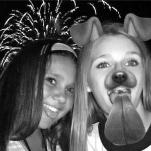 Meet your Posher, Casey